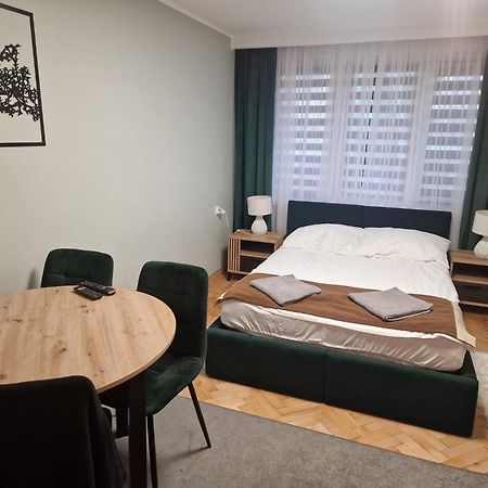 Apartament Serce Walczaアパートメント エクステリア 写真